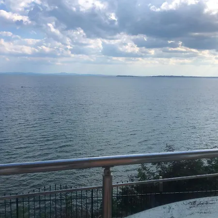 Апартаменти Coral корал бийч Светий Влас