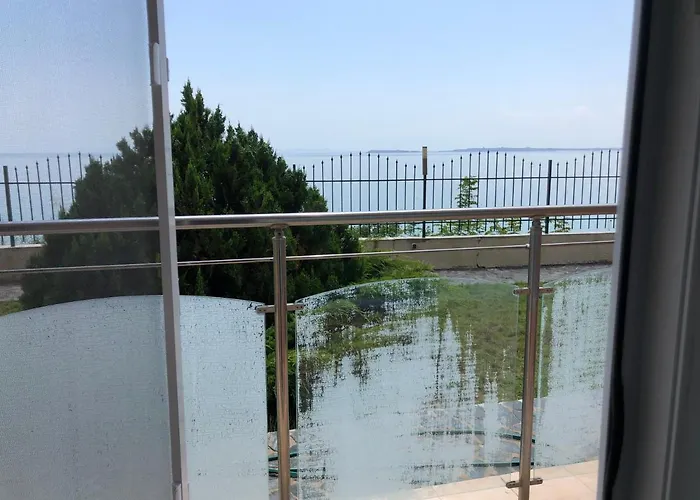 Апартаменти Coral корал бийч Светий Влас