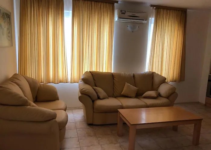 Coral корал бийч Светий Влас