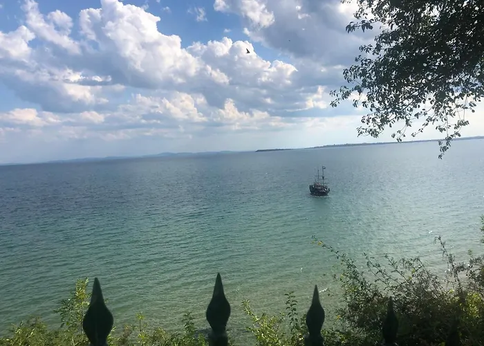 Coral корал бийч Апартаменти *