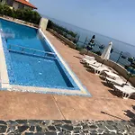 Coral корал бийч