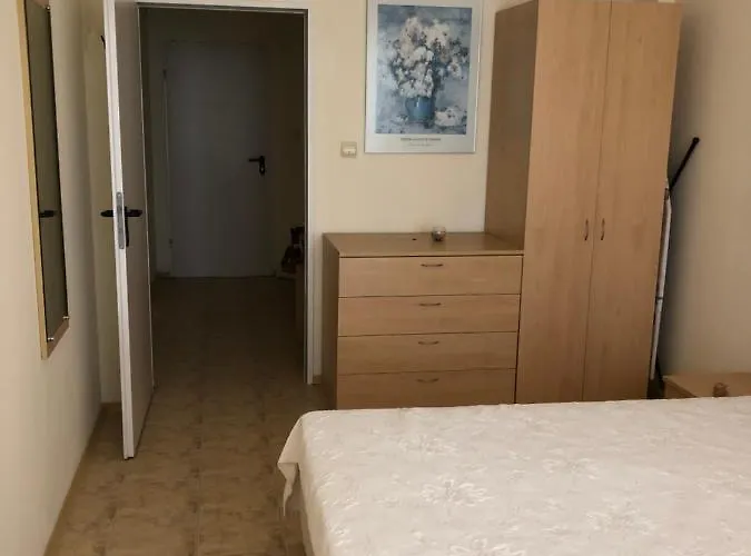 Coral корал бийч