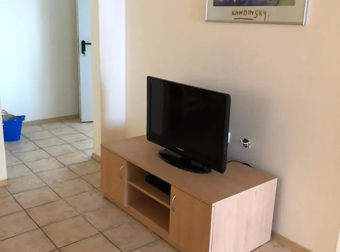 Coral корал бийч *